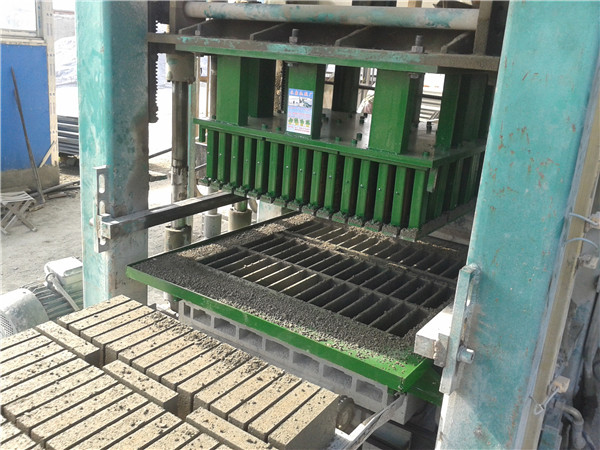 潜山恒烽建材-金城8型砖机24标砖模具