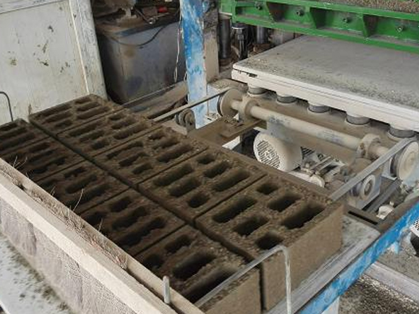 芜湖丰华建材华通5型砖机配套240-6孔模具